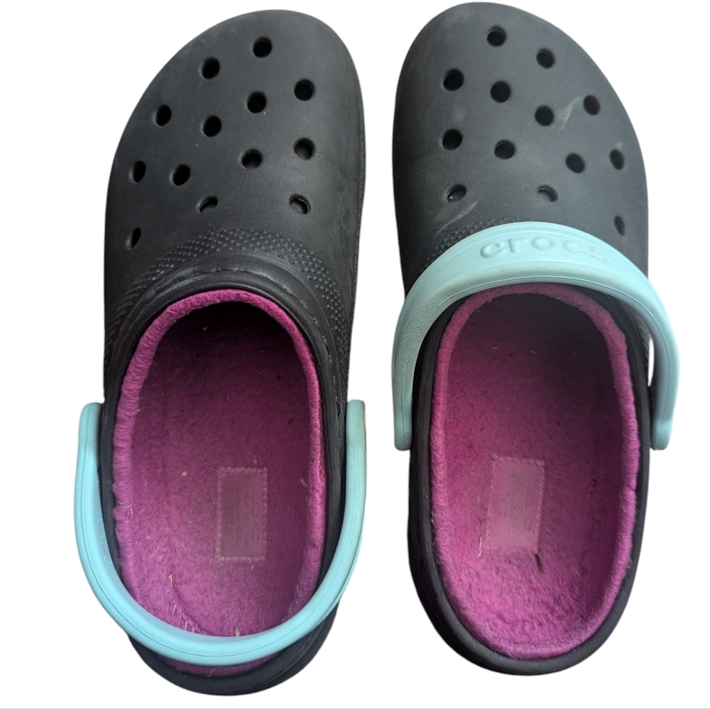 Crocs Lined Black and Pink Unisex Clogs